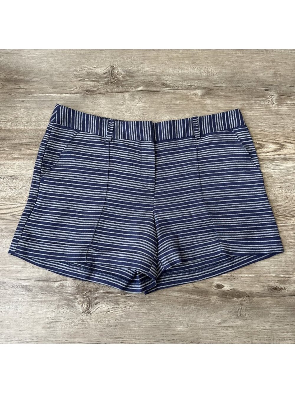 LOFT Linen‎ Blend Shorts Womens 10 Blue Stripe Original Fit 4 Inch Inseam New